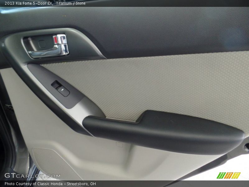 Titanium / Stone 2013 Kia Forte 5-Door EX