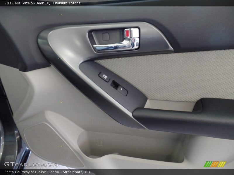 Titanium / Stone 2013 Kia Forte 5-Door EX