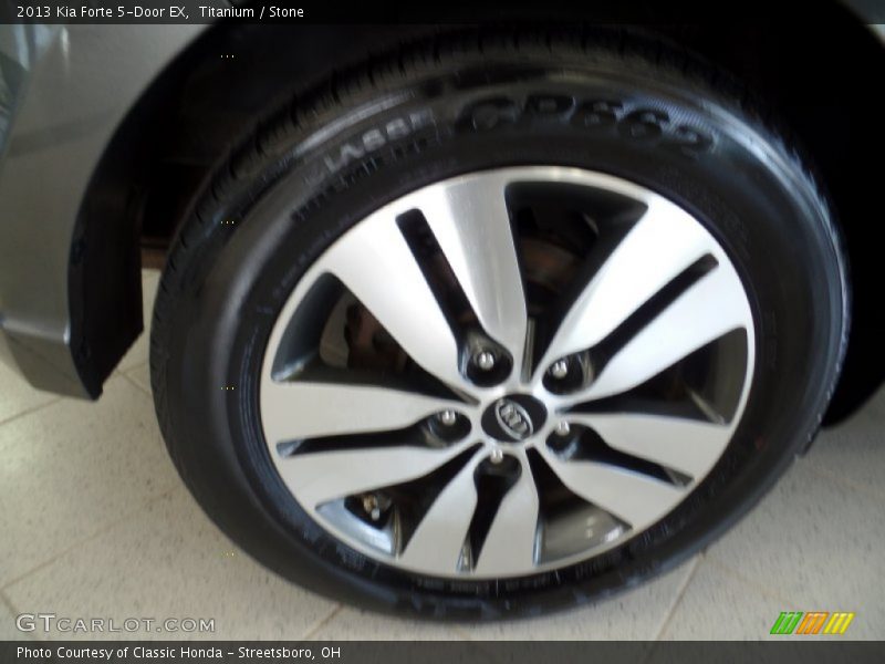 Titanium / Stone 2013 Kia Forte 5-Door EX