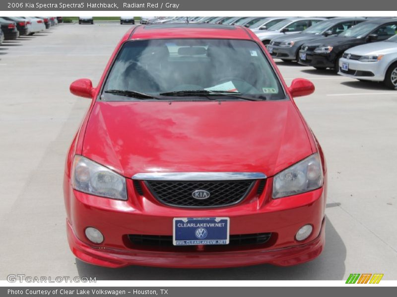 Radiant Red / Gray 2006 Kia Spectra Spectra5 Hatchback