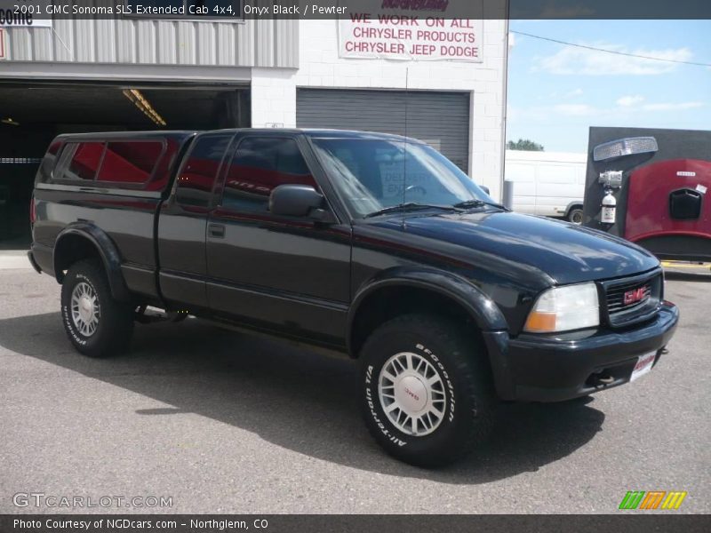 Onyx Black / Pewter 2001 GMC Sonoma SLS Extended Cab 4x4