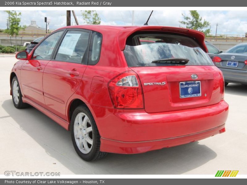 Radiant Red / Gray 2006 Kia Spectra Spectra5 Hatchback