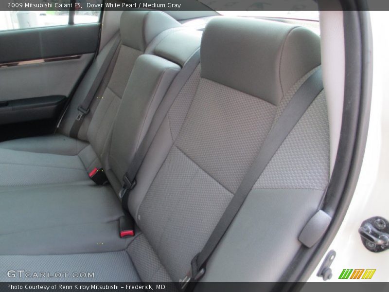 Dover White Pearl / Medium Gray 2009 Mitsubishi Galant ES