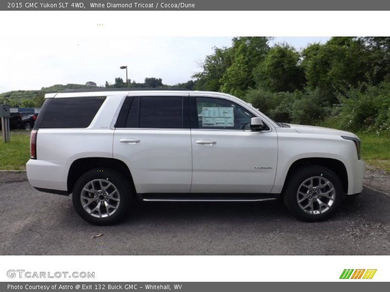 White Diamond Tricoat / Cocoa/Dune 2015 GMC Yukon SLT 4WD