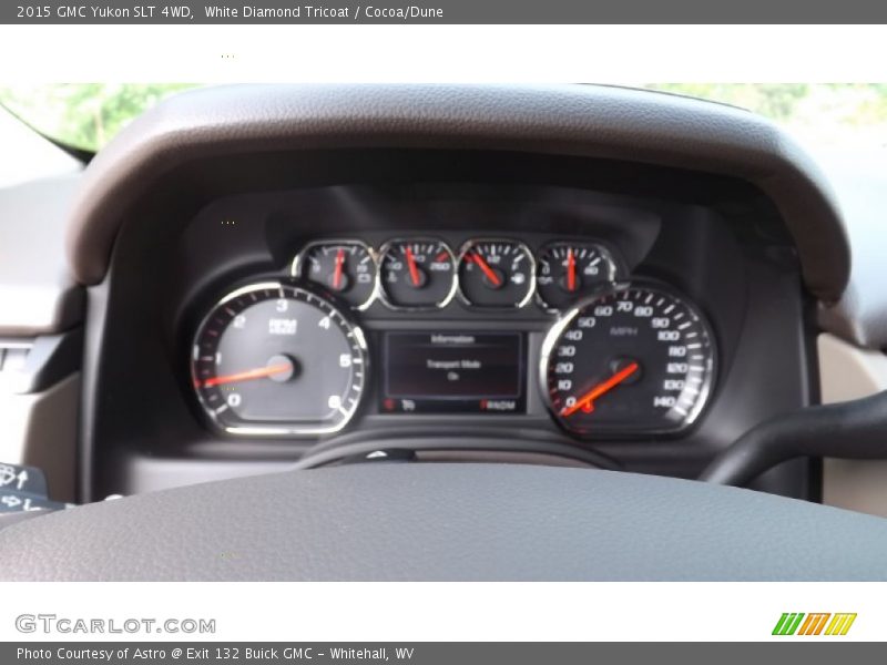 White Diamond Tricoat / Cocoa/Dune 2015 GMC Yukon SLT 4WD