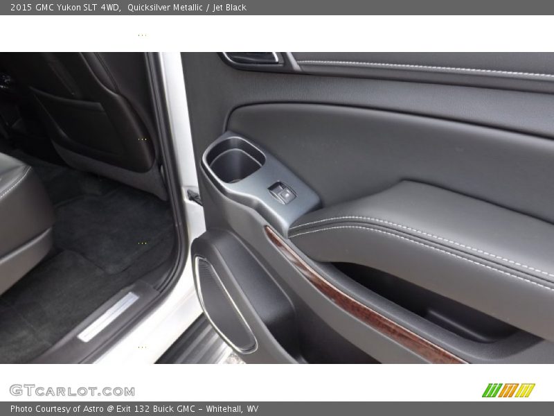 Quicksilver Metallic / Jet Black 2015 GMC Yukon SLT 4WD