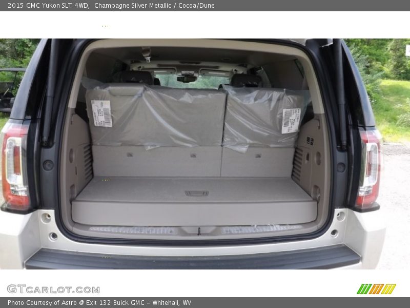 Champagne Silver Metallic / Cocoa/Dune 2015 GMC Yukon SLT 4WD