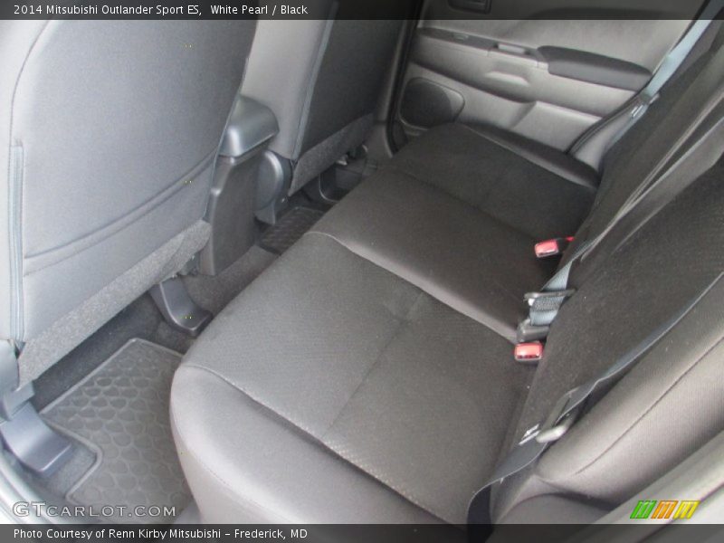 White Pearl / Black 2014 Mitsubishi Outlander Sport ES