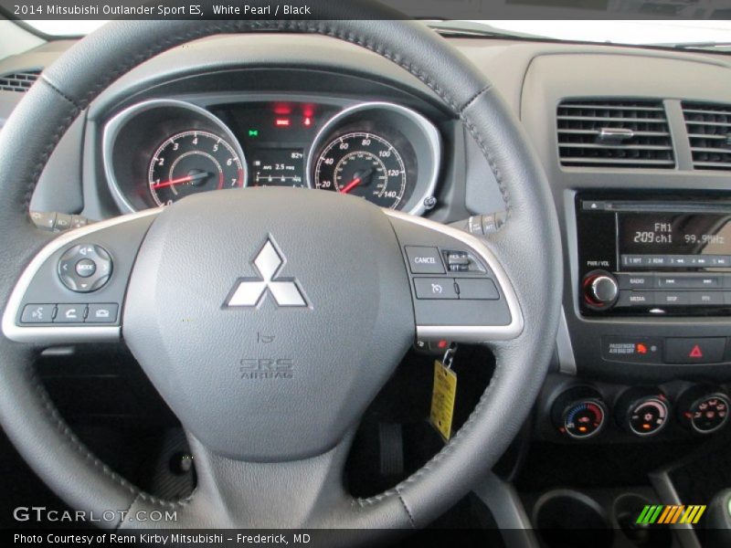 White Pearl / Black 2014 Mitsubishi Outlander Sport ES