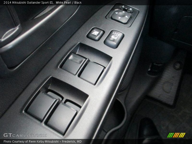 White Pearl / Black 2014 Mitsubishi Outlander Sport ES