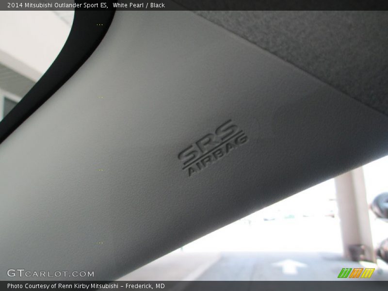 White Pearl / Black 2014 Mitsubishi Outlander Sport ES