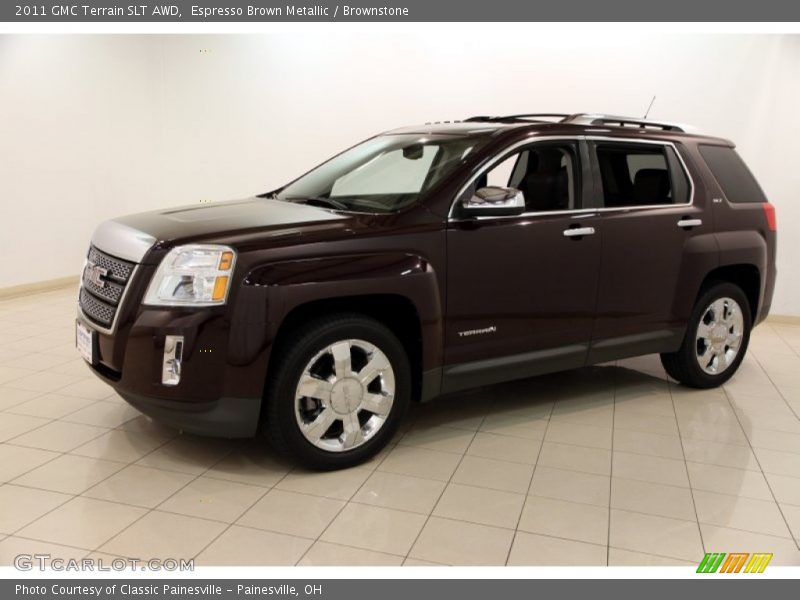 Front 3/4 View of 2011 Terrain SLT AWD