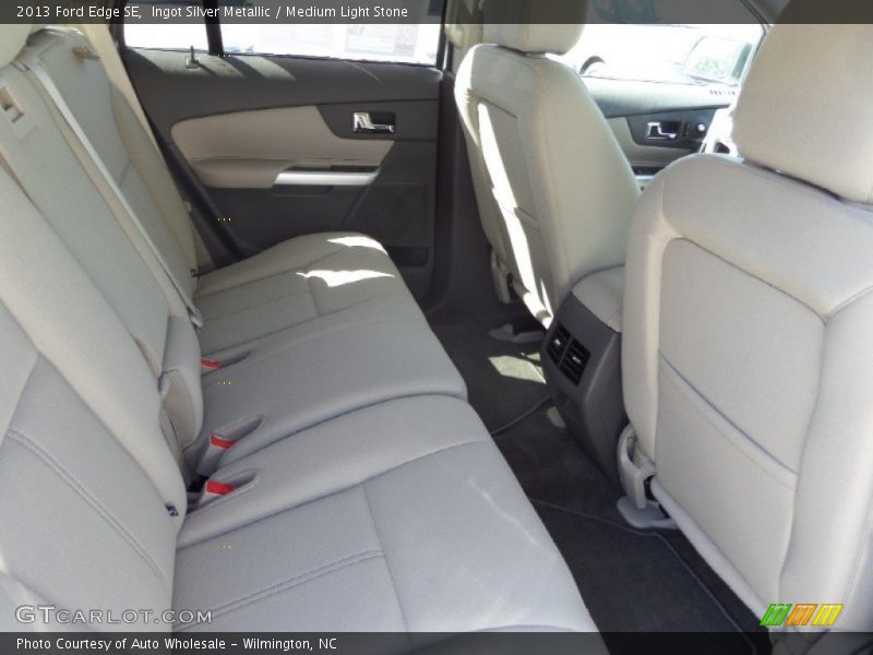 Ingot Silver Metallic / Medium Light Stone 2013 Ford Edge SE