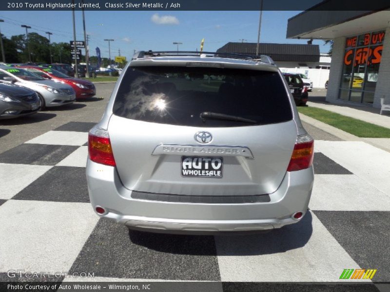 Classic Silver Metallic / Ash 2010 Toyota Highlander Limited