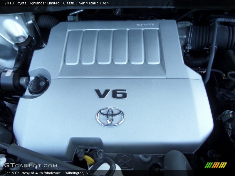 Classic Silver Metallic / Ash 2010 Toyota Highlander Limited