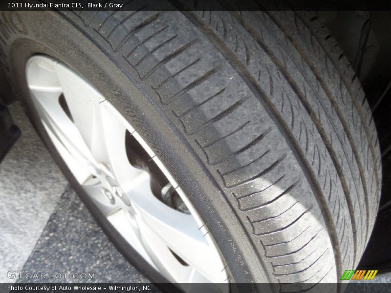 Black / Gray 2013 Hyundai Elantra GLS