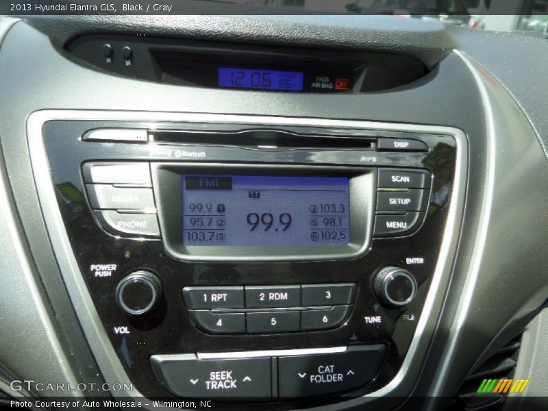 Black / Gray 2013 Hyundai Elantra GLS