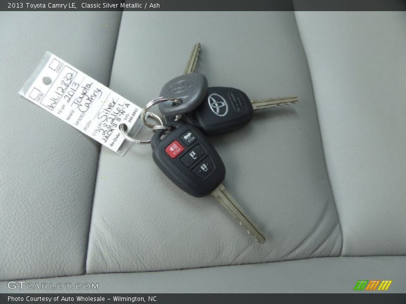 Classic Silver Metallic / Ash 2013 Toyota Camry LE