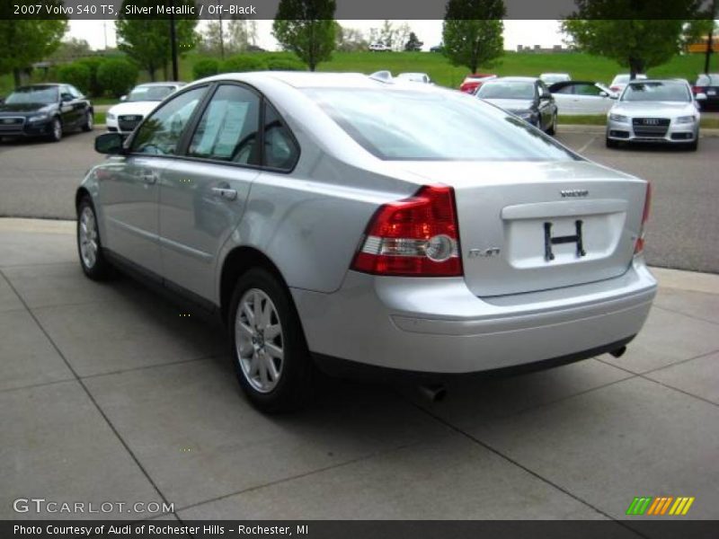 Silver Metallic / Off-Black 2007 Volvo S40 T5
