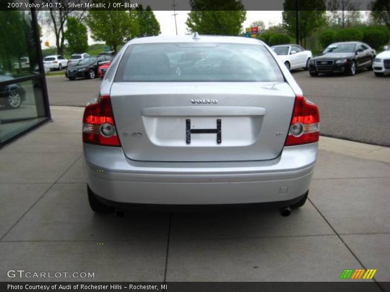 Silver Metallic / Off-Black 2007 Volvo S40 T5