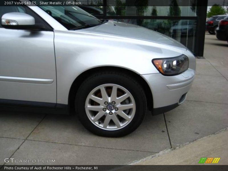 Silver Metallic / Off-Black 2007 Volvo S40 T5
