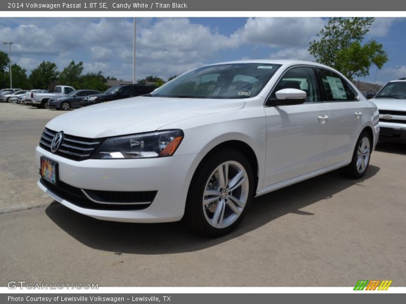 Candy White / Titan Black 2014 Volkswagen Passat 1.8T SE