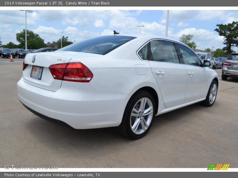 Candy White / Titan Black 2014 Volkswagen Passat 1.8T SE