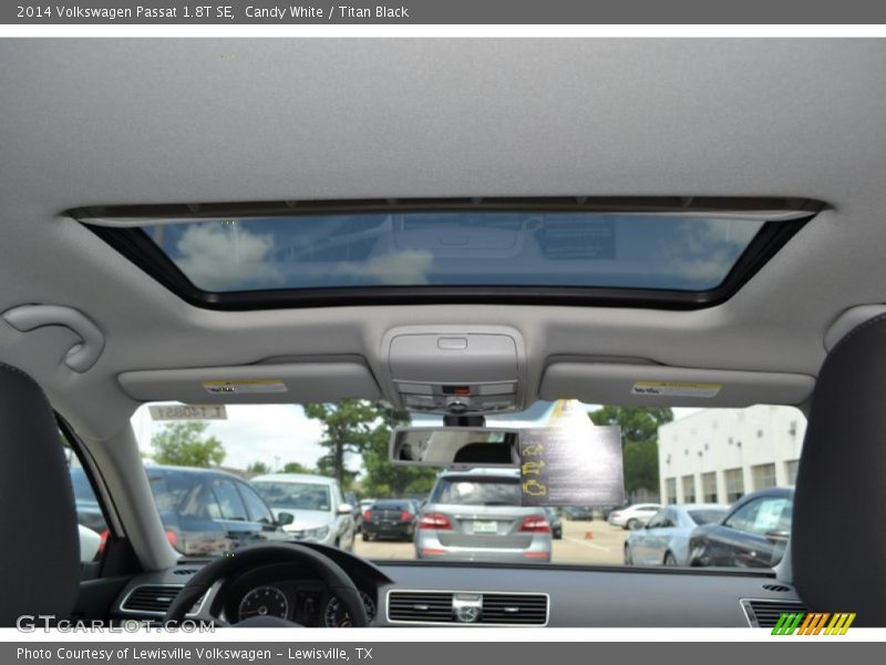 Candy White / Titan Black 2014 Volkswagen Passat 1.8T SE