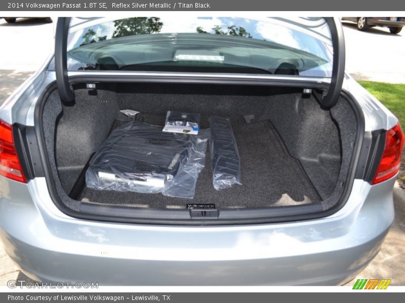 Reflex Silver Metallic / Titan Black 2014 Volkswagen Passat 1.8T SE