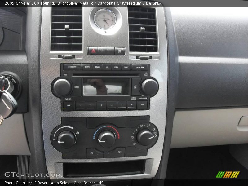 Bright Silver Metallic / Dark Slate Gray/Medium Slate Gray 2005 Chrysler 300 Touring