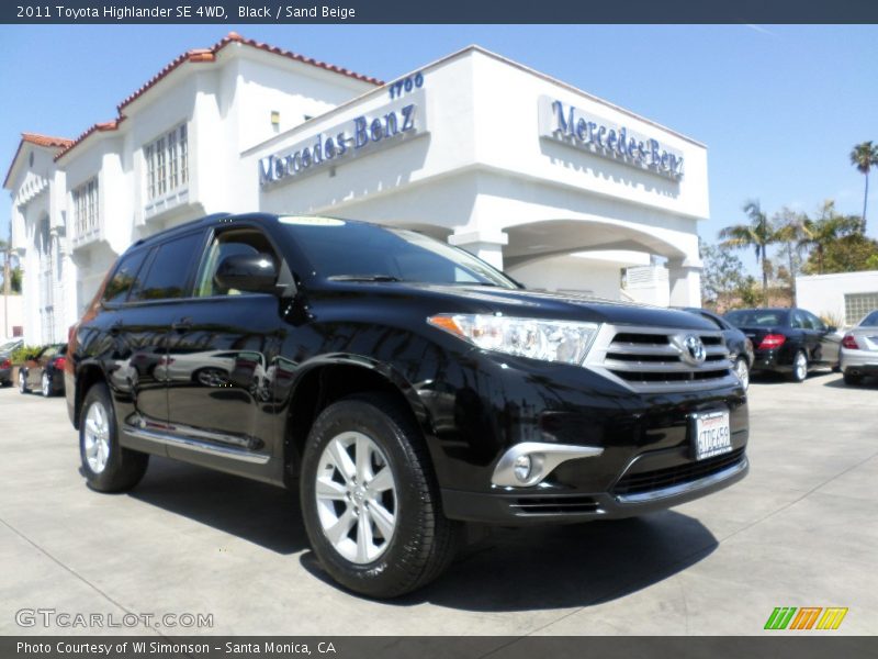 Black / Sand Beige 2011 Toyota Highlander SE 4WD