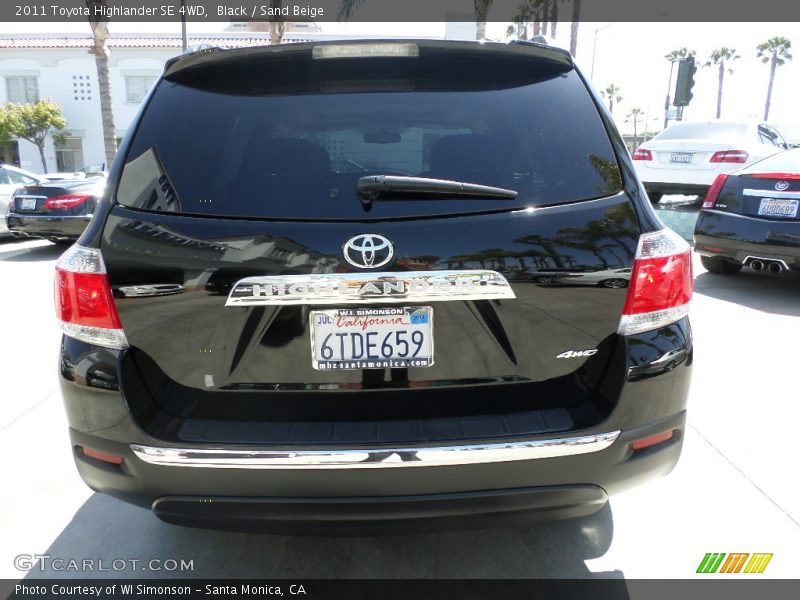 Black / Sand Beige 2011 Toyota Highlander SE 4WD