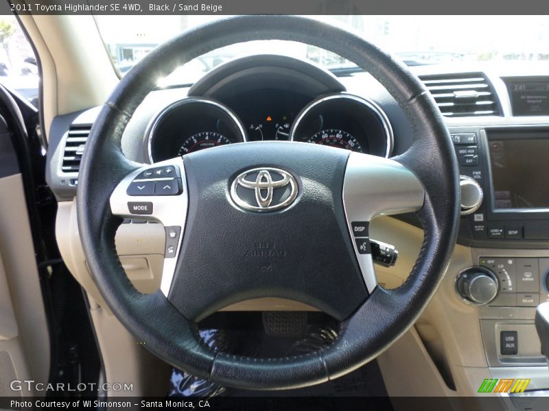 Black / Sand Beige 2011 Toyota Highlander SE 4WD