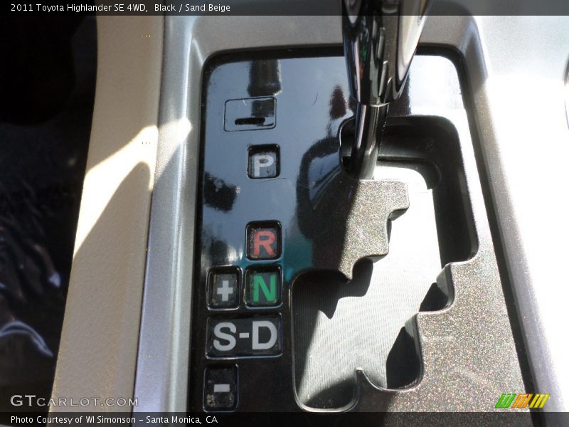 Black / Sand Beige 2011 Toyota Highlander SE 4WD