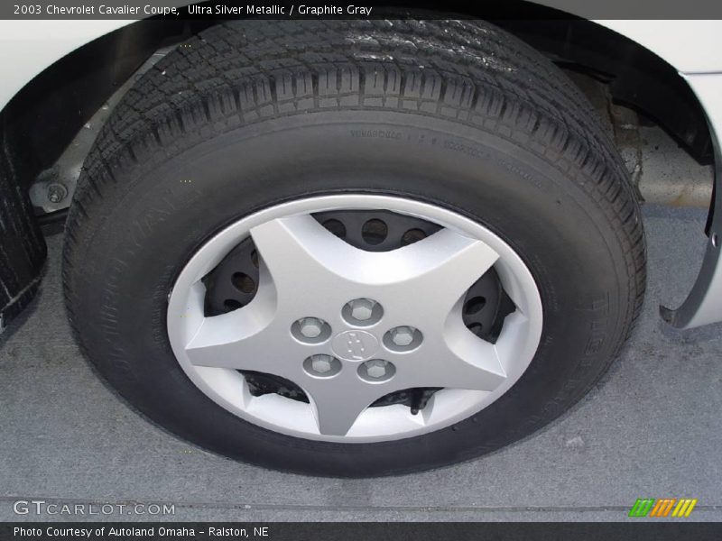 Ultra Silver Metallic / Graphite Gray 2003 Chevrolet Cavalier Coupe