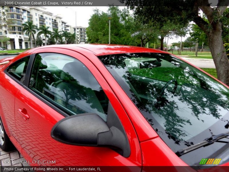 Victory Red / Gray 2006 Chevrolet Cobalt LS Coupe