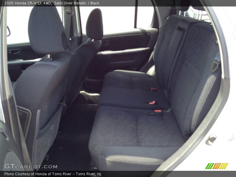 Satin Silver Metallic / Black 2005 Honda CR-V LX 4WD