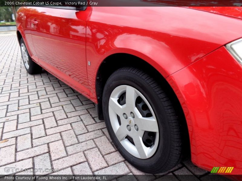Victory Red / Gray 2006 Chevrolet Cobalt LS Coupe