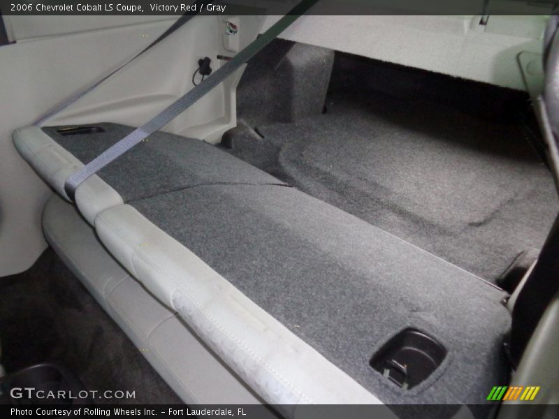 Victory Red / Gray 2006 Chevrolet Cobalt LS Coupe