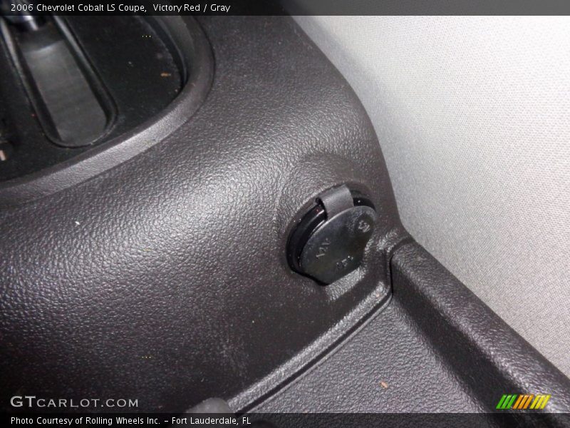 Victory Red / Gray 2006 Chevrolet Cobalt LS Coupe