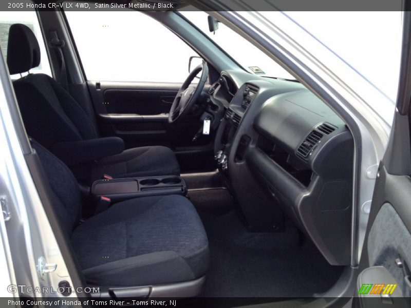 Satin Silver Metallic / Black 2005 Honda CR-V LX 4WD