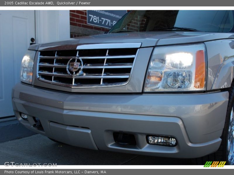 Quicksilver / Pewter 2005 Cadillac Escalade AWD