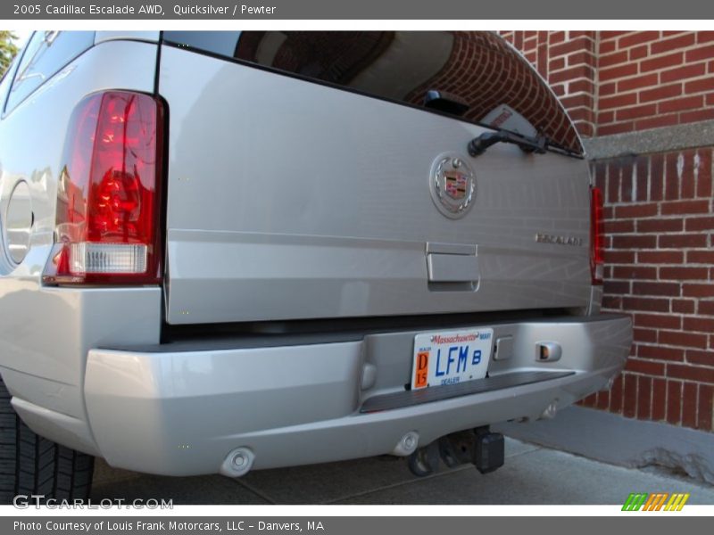 Quicksilver / Pewter 2005 Cadillac Escalade AWD