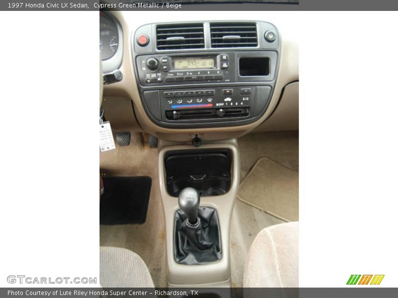 Cypress Green Metallic / Beige 1997 Honda Civic LX Sedan