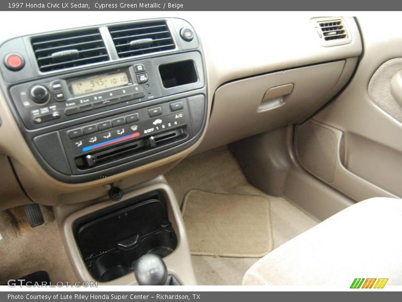 Cypress Green Metallic / Beige 1997 Honda Civic LX Sedan
