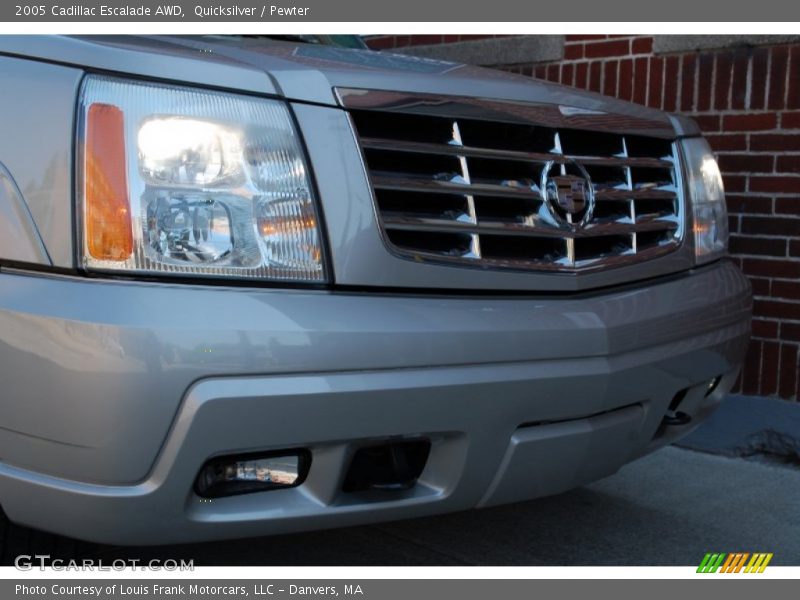 Quicksilver / Pewter 2005 Cadillac Escalade AWD