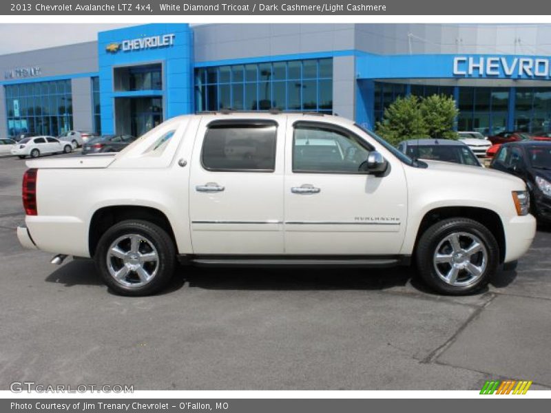 White Diamond Tricoat / Dark Cashmere/Light Cashmere 2013 Chevrolet Avalanche LTZ 4x4