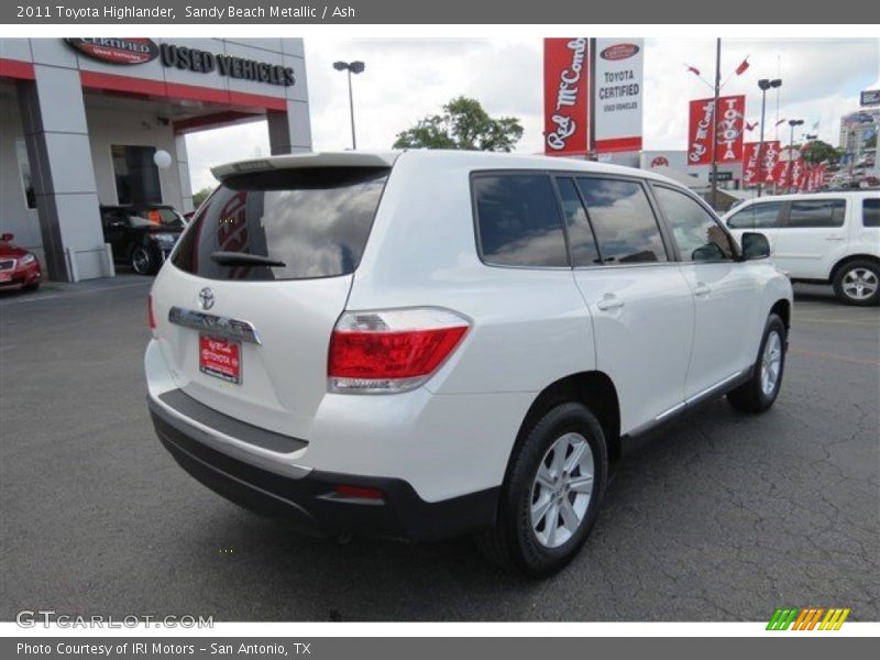 Sandy Beach Metallic / Ash 2011 Toyota Highlander