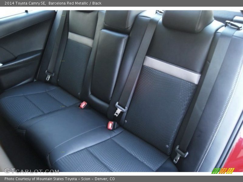 Barcelona Red Metallic / Black 2014 Toyota Camry SE