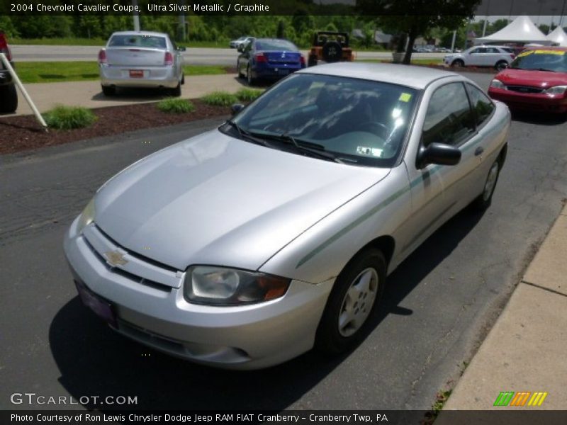 Ultra Silver Metallic / Graphite 2004 Chevrolet Cavalier Coupe